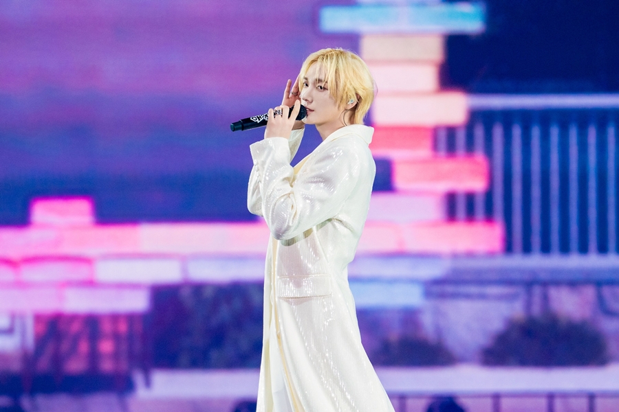 ص, ù  ħǥ " 뵵  ⿡ ۾ơ  "