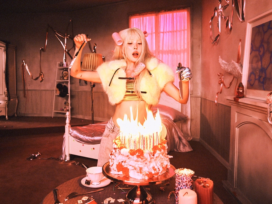 ' 25ֳ'  "̰  غߴ"ɡΡ  'Crazier'