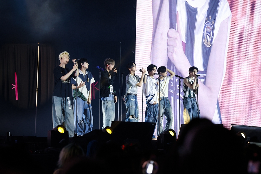 , ڸ 4  Ϻ  "    Ǿ ƿڴ"