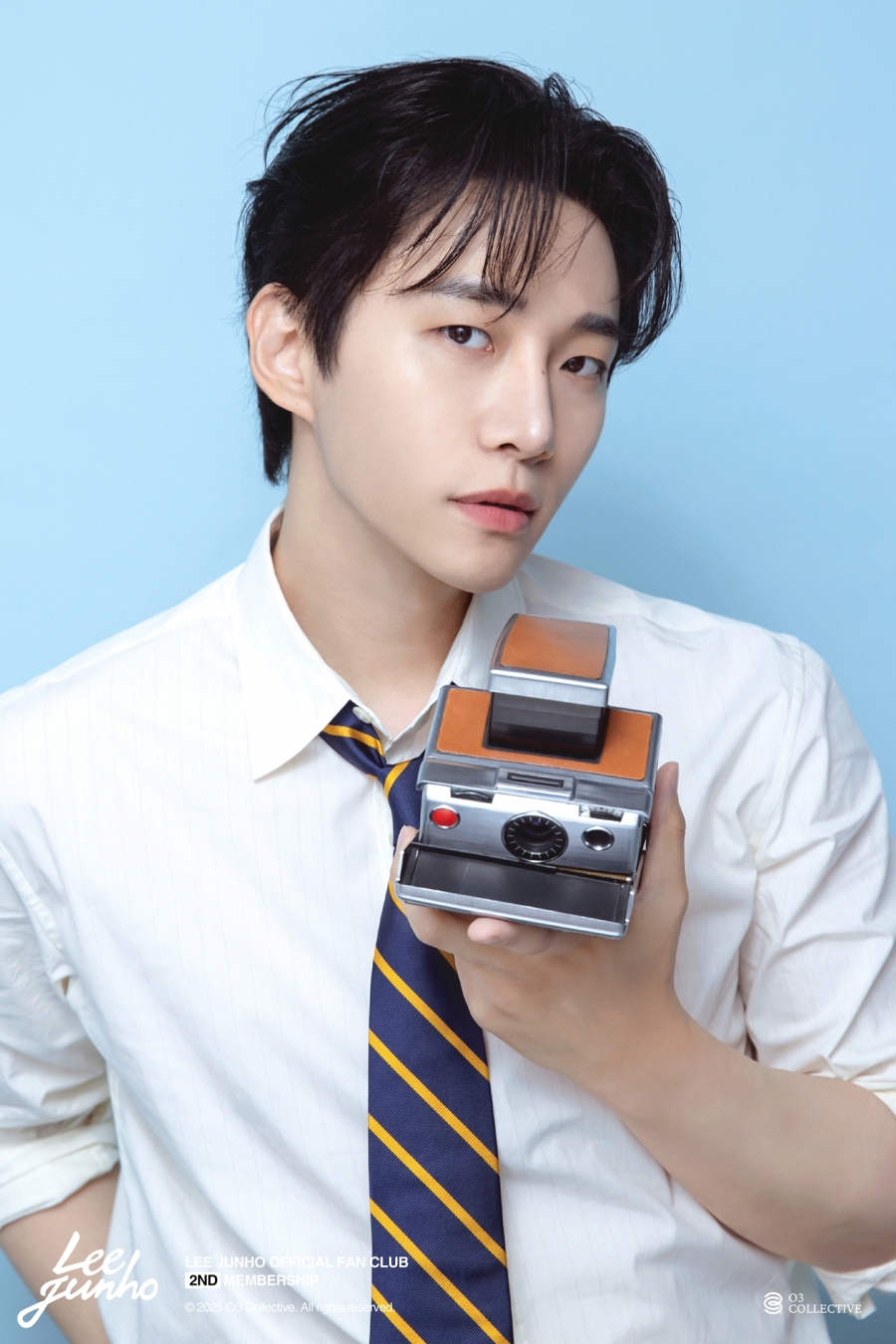 이준호, 화이트 셔츠에 살짝 푼 넥타이…'으른 섹시' 무드 콘셉트 포토 공개