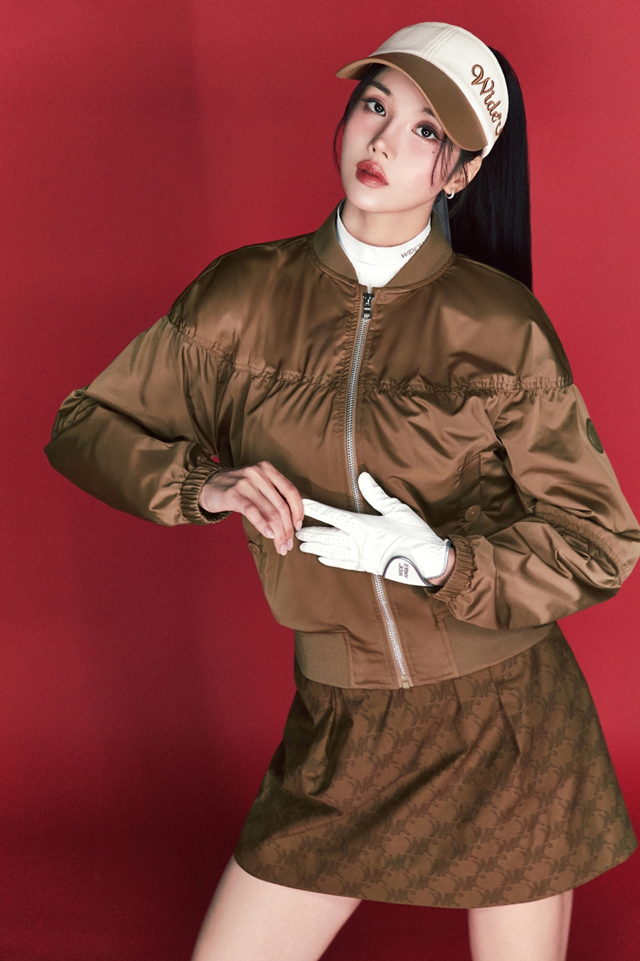 권은비, 워터밤 여신에서 '골프 여신'으로…도회적인 세련美 포착 [화보]