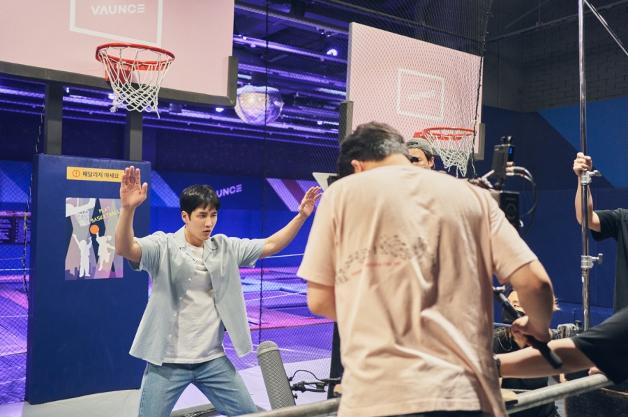 XȺ, ٸ ⡦'Ǹ ̻Դ' ε ƿ 