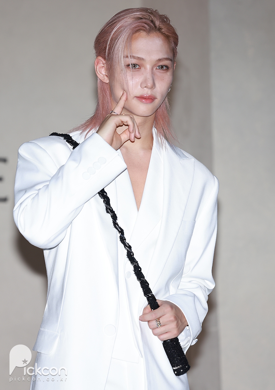 스트레이 키즈 필릭스, 찔러보고 싶은 비현실적 비주얼 [포토]