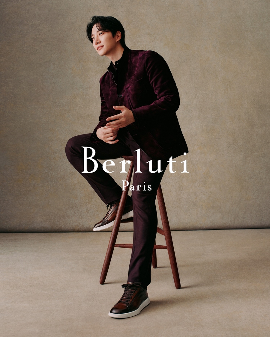 이준호, 벨루티 FW25 캠페인 속 우아한 비주얼 