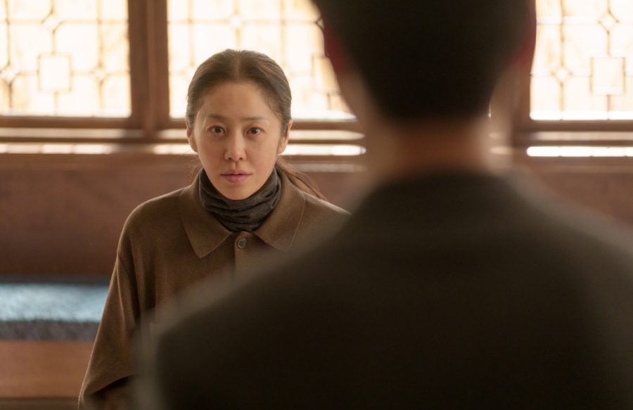 '사마귀' 첫 방송…고현정, 23년 만에 아들 장동윤과 재회