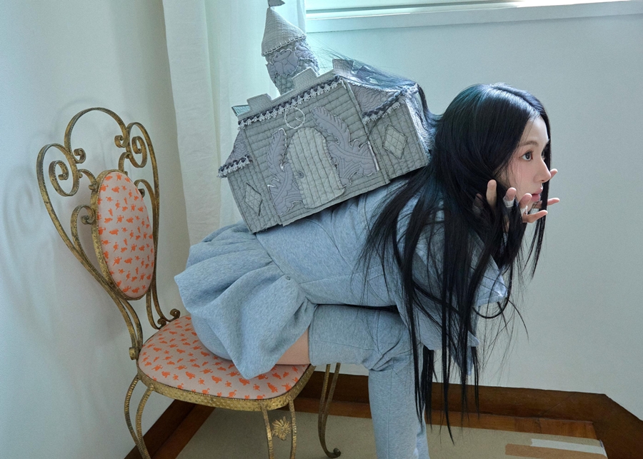 트와이스 채영의 '판타지 세계'로 초대…새 앨범 콘셉트 포토 추가 공개