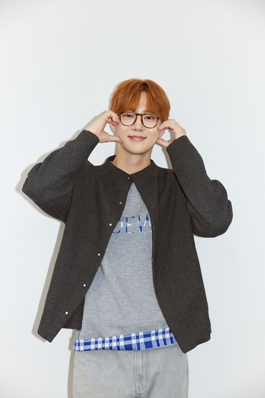  ȣ "  ° ٹ'Who Are You'  ںν" (Ϲϴ)