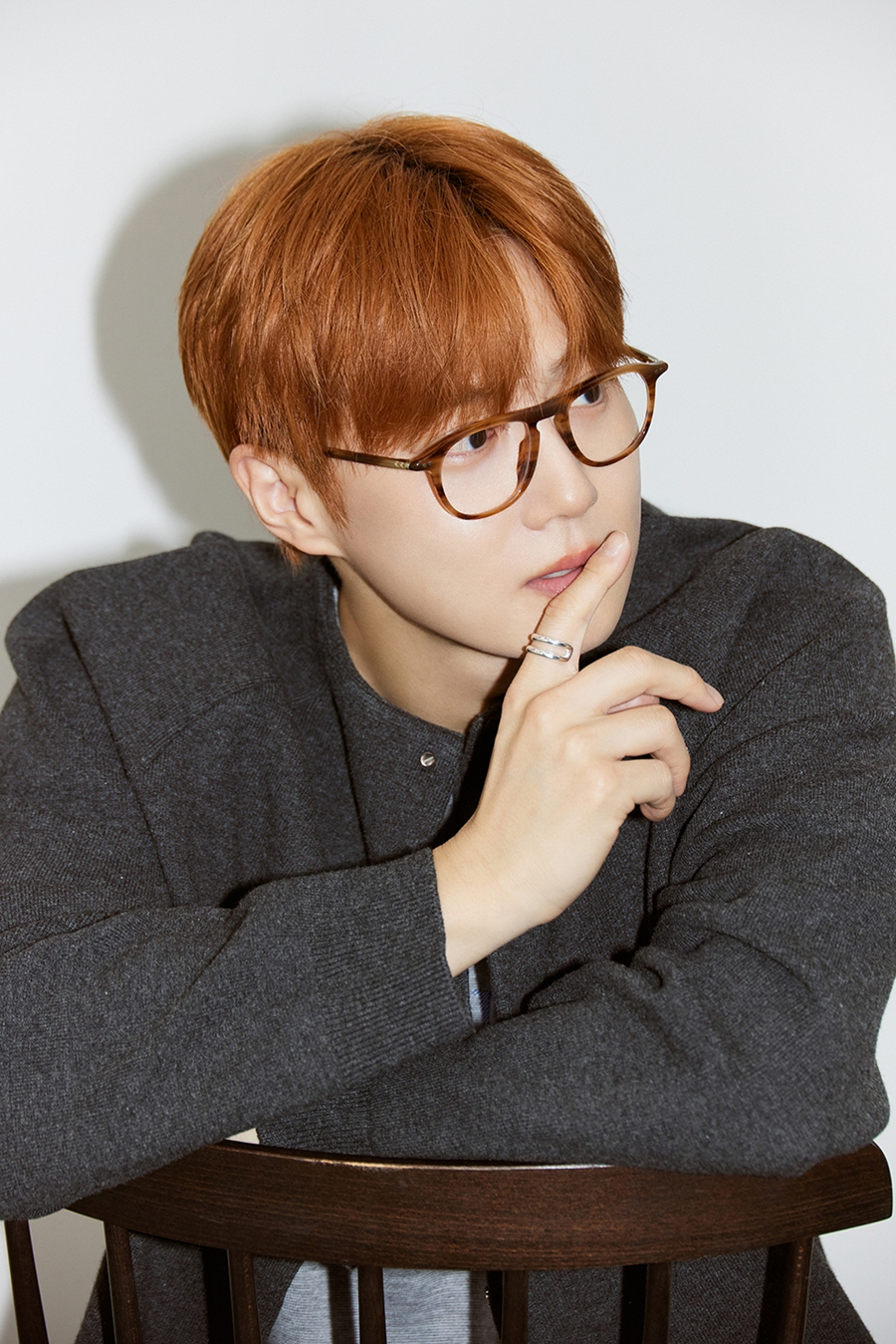  ȣ "  ° ٹ'Who Are You'  ںν" (Ϲϴ)