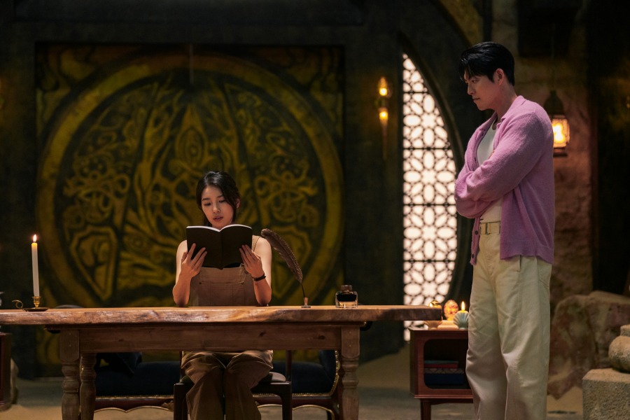  ۰, Ϲϴ  "'õ ' , '̻ϰ Ƹٿ' "