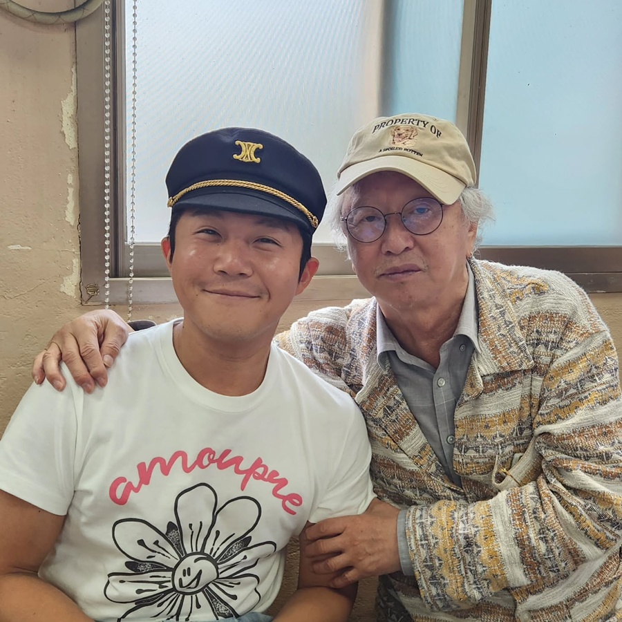 ȣ, ͺ  ߾ ȸ "   ־ ູ߽ϴ"