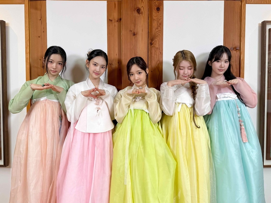 ŰŰ,  ̼  Ѻ ־ "ҵ Բϴ ù ߼̶  Ư"