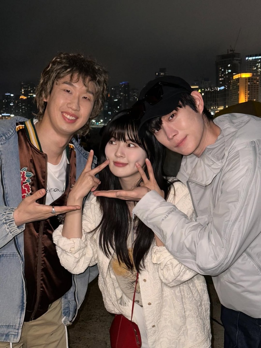 '̱' Ҿϰھ̼, 忡   巯 ۷