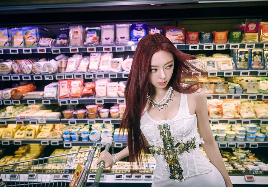 '11 10 Ĺ' ITZY, ̳   ٹ Ƽ ù 