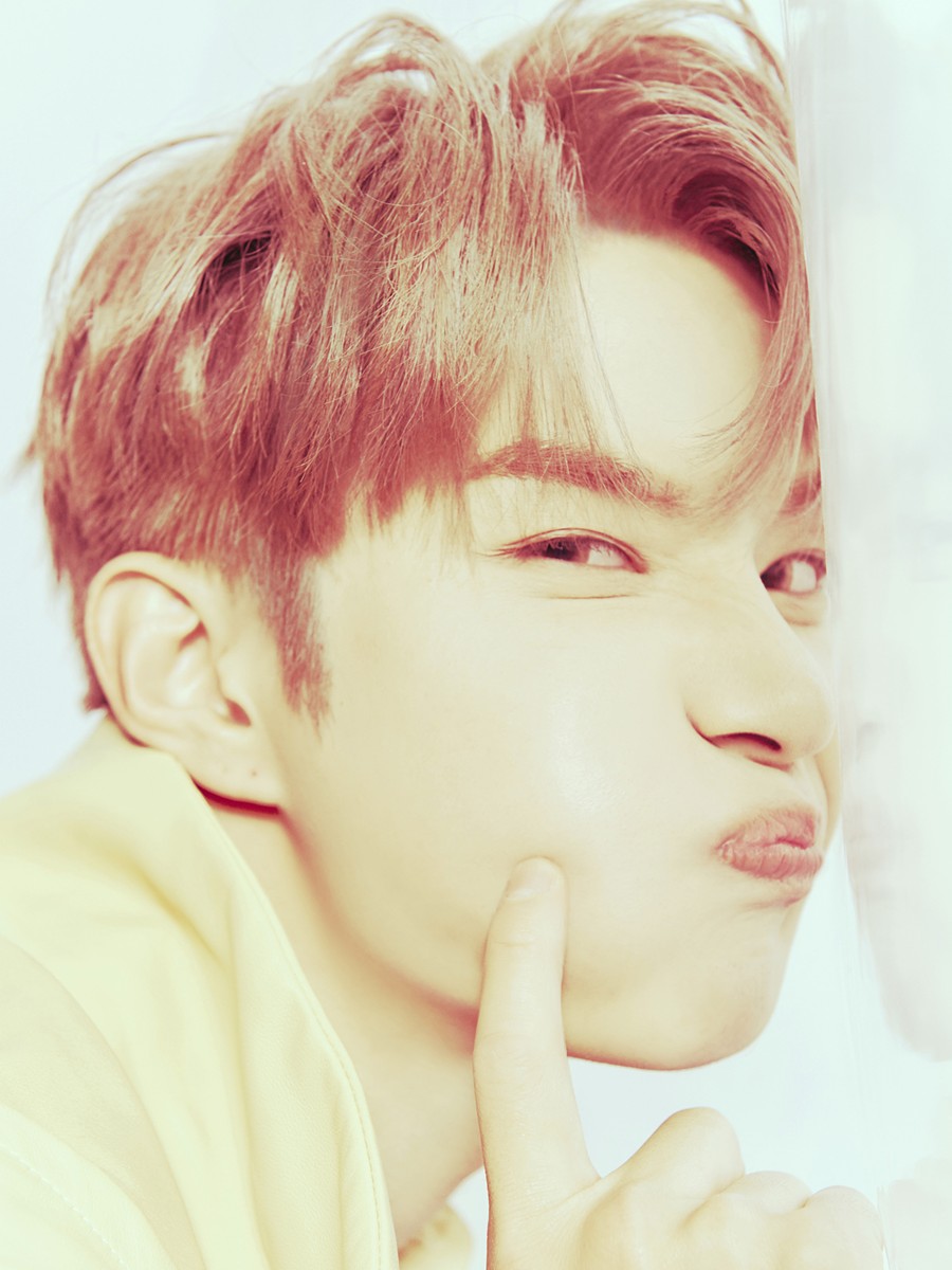 NCT , Ű ''  ù ҹ   ս  UP