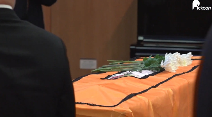 ͺ ̼ ġ,  ߸ "մϴ,   Ŭ ȸ" ()