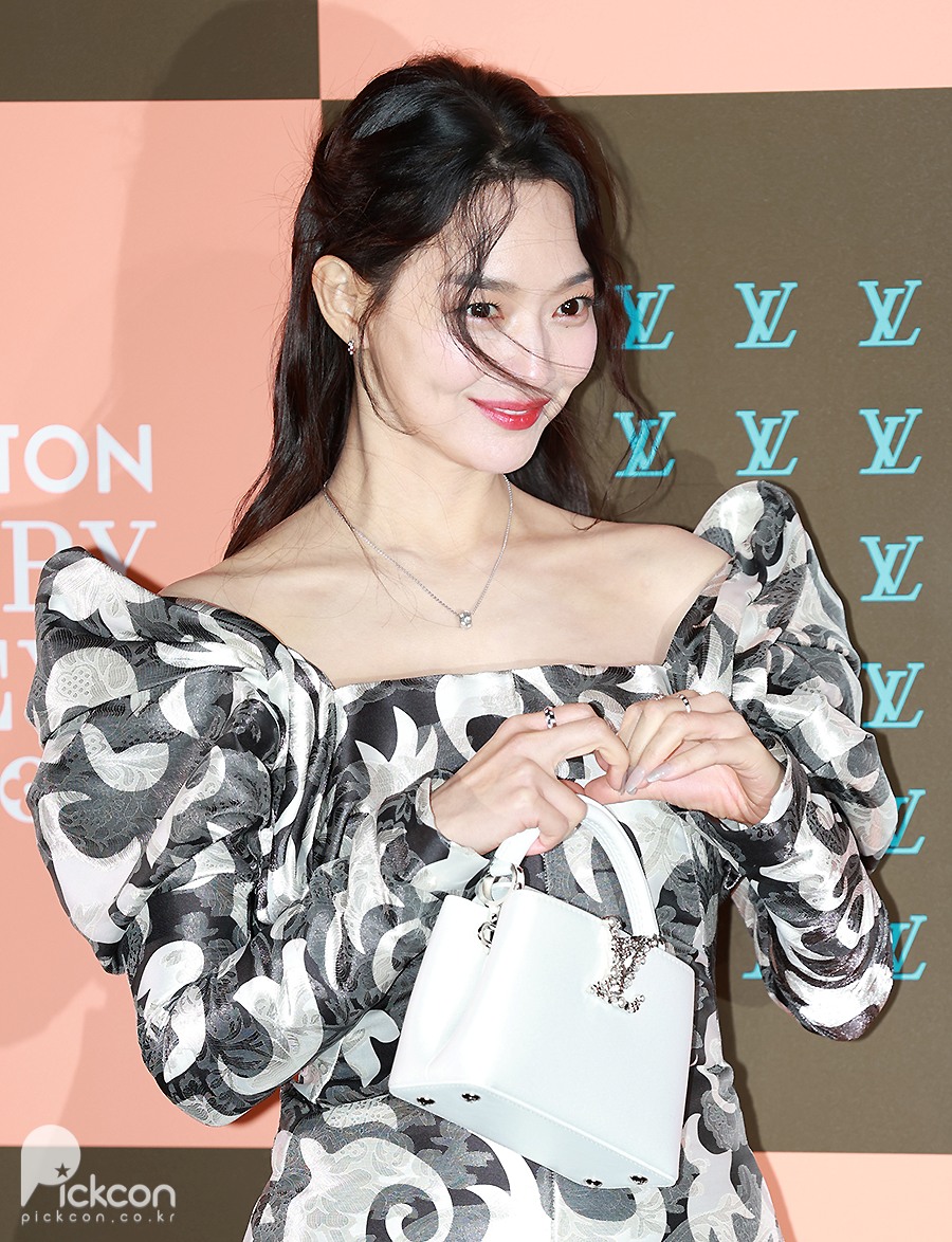 'ź' Źξ,  긮 ?  Կ ''  ()