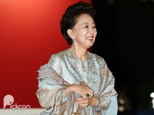 ͺ    ֵ /  :  νŸ׷