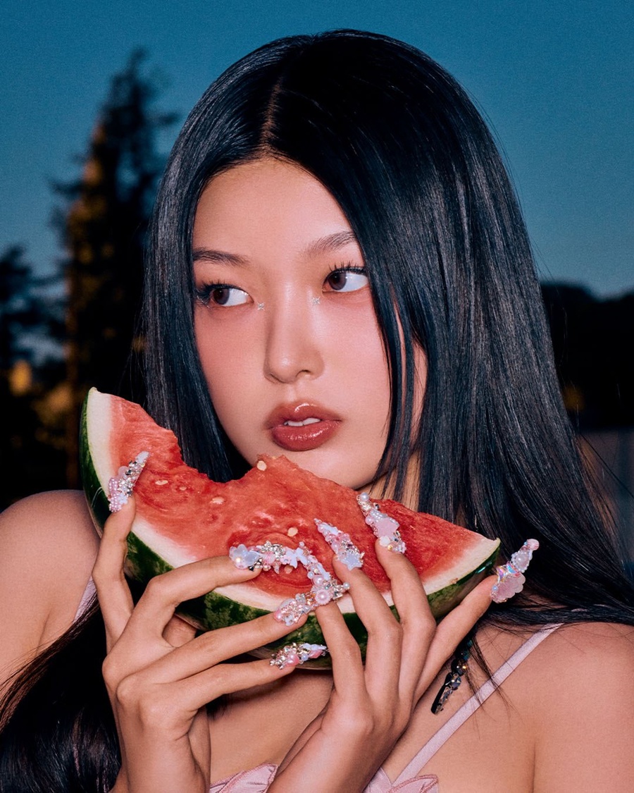 ����: Ĺ������ SNS