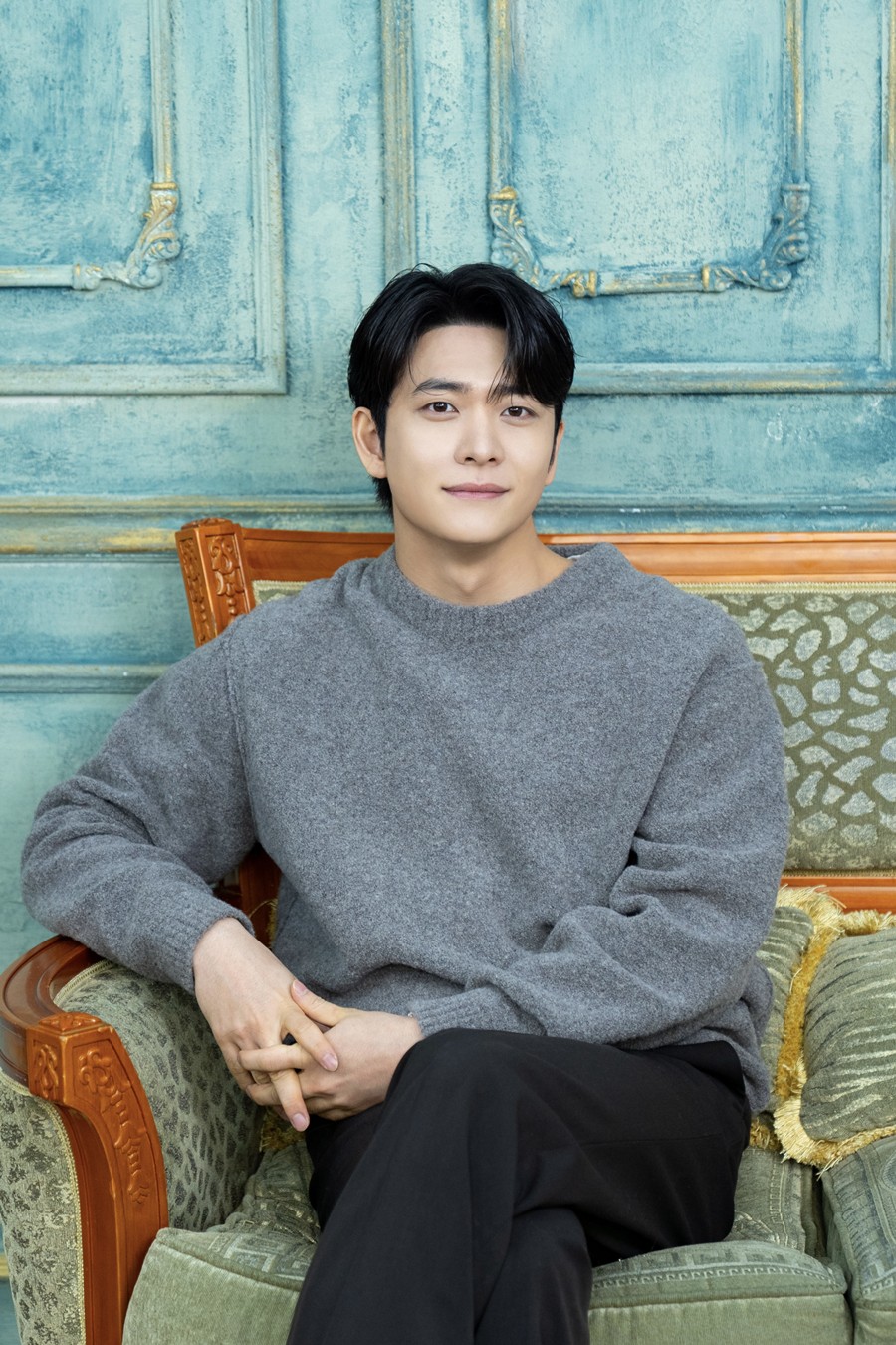 '�̰���' ���¿� "�輼���� '����Ʈ Ŀ�û�' ���? ���ɸ����� ����" [���ͺ�]