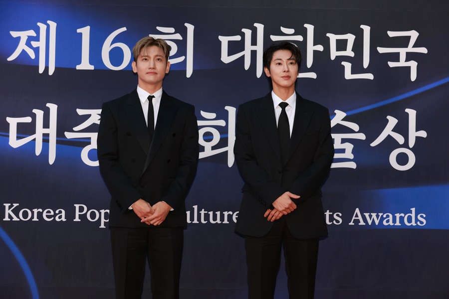 '���� 22�ֳ� D-DAY' ����ű�, �׷졤�ַ� �ƿ츥 2025�� Ȱ��