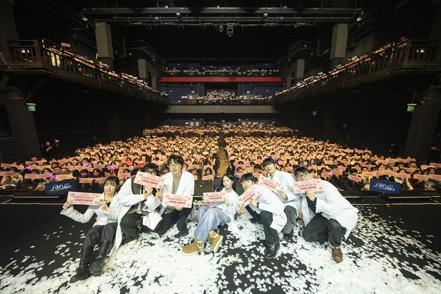 ������ "�� ���� ���� ����, �� ������� ä�� �� �־� �����ߴ�"