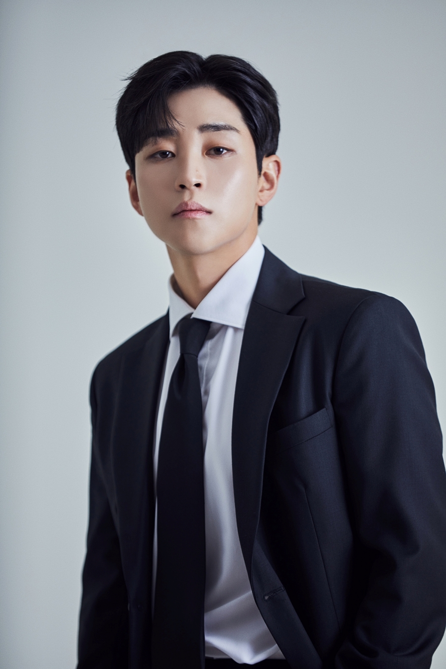 딘딘, 대한적십자사에 1천만 원 기부…온정 더한 선한 영향력