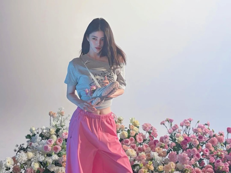 �Ѽ���, �μҸſ� �ش��� ���� ڸ������ ù ������ �е��� �Ƹ��ٿ�