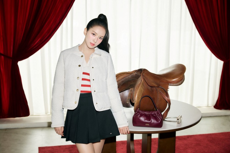 ����, �λ���� �Ƹ��ٿ� ������ �̳ࡦ������ �����Ƿ� ��ȭ [ȭ��]