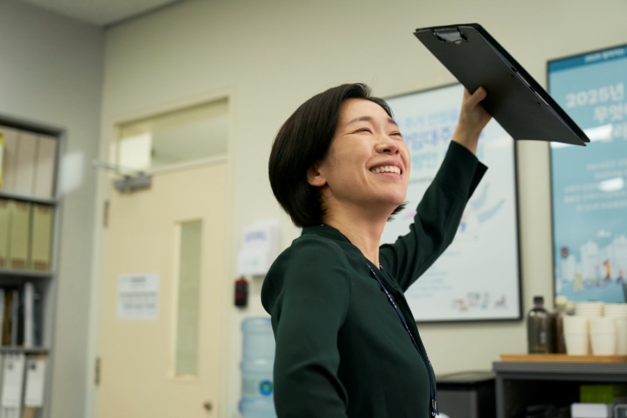 ������, �ö���� �ߴ� �İ� ���š�'�ŵ� ���� ���ǽ�' �е��� ���簨