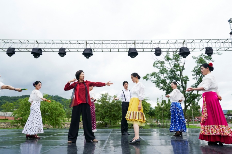 ������, �ö���� �ߴ� �İ� ���š�'�ŵ� ���� ���ǽ�' �е��� ���簨