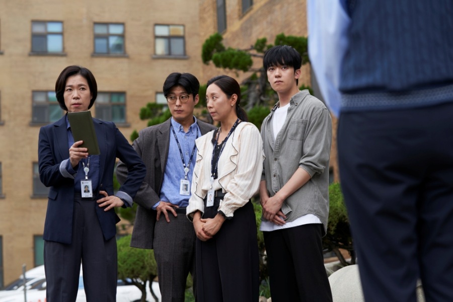 ������, �ö���� �ߴ� �İ� ���š�'�ŵ� ���� ���ǽ�' �е��� ���簨