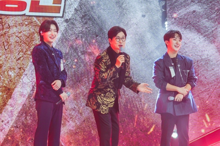 �� ����, '���ư��� �ﰢ��' ���� ��ȭ�������� "�뷡�� ��ȭ�� ���� �� ����" ���� (��Ÿ��)