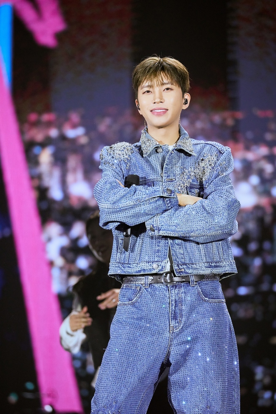 �������� 'IM HERO'�� �� 252,000�� ���� �ӿ���, ��Ÿ��� �ܼ�Ʈ ���� 