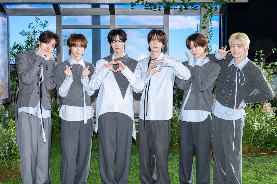 ����: �÷��� ����