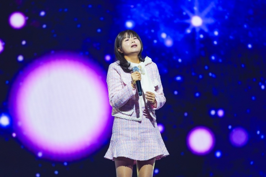 ����� ���� ���� �������� '�̽�Ʈ��4' ���븦 �ٹ̰� �ִ� / ���� : TV CHOSUN ���̽�Ʈ��4��