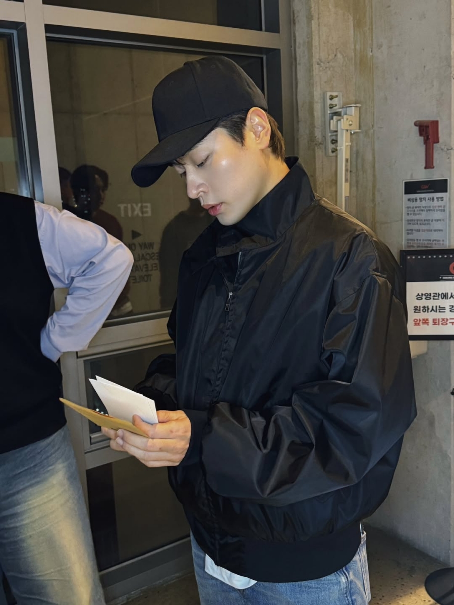 ������, 'ȭ�� ����' ���԰� '���ֽ� ȫ�����'�������� ���ָ� �輱�� ��¦ ����