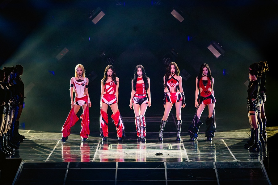 ITZY, �������� ���� ������ ������ �Ƶ���û�ҳ� �ʴ롦�ǰ��� �ճ� ����