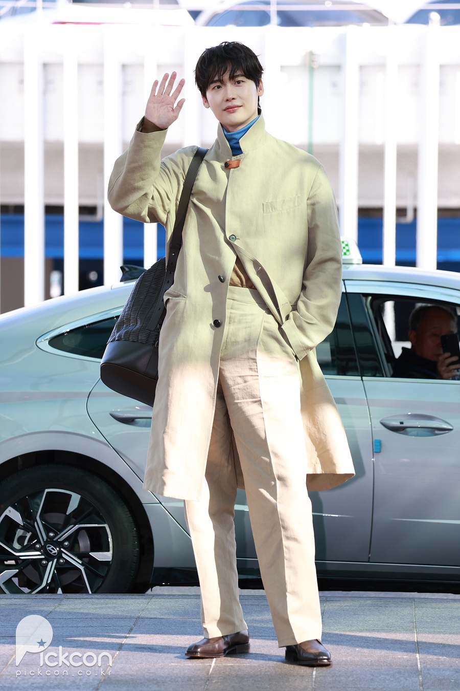 이종석 공항패션 / 사진: 픽콘DB
