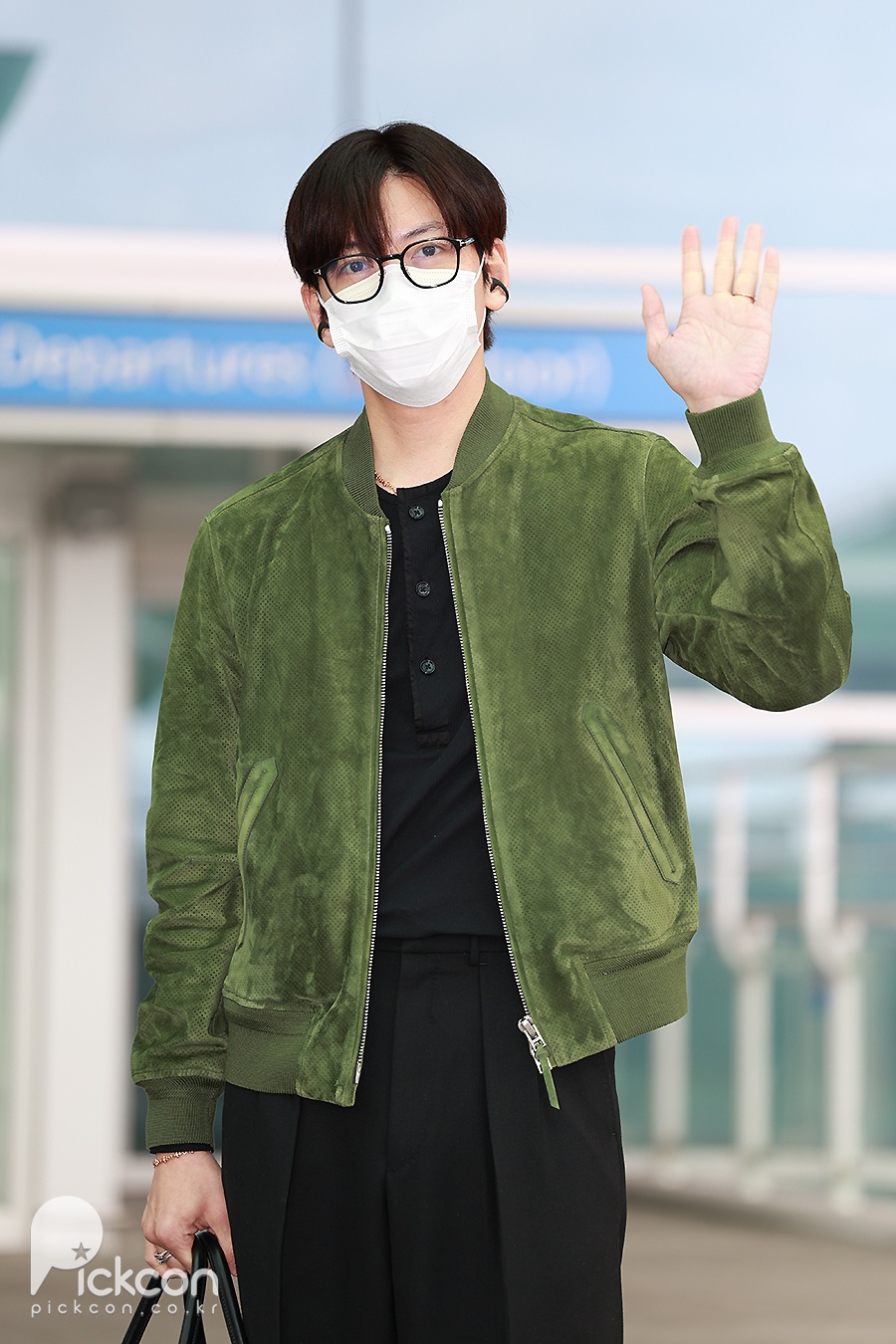 ��â��, �� ���Ⱦ ���� �� ���°� �־� '�߻���' (����)