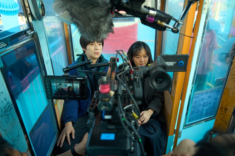 '�Ĺݴ�' �� ��ü���١����Ƽ�X������X�����, ���� �۷ι� ��Ʈ 4�� ���� �ɹ�