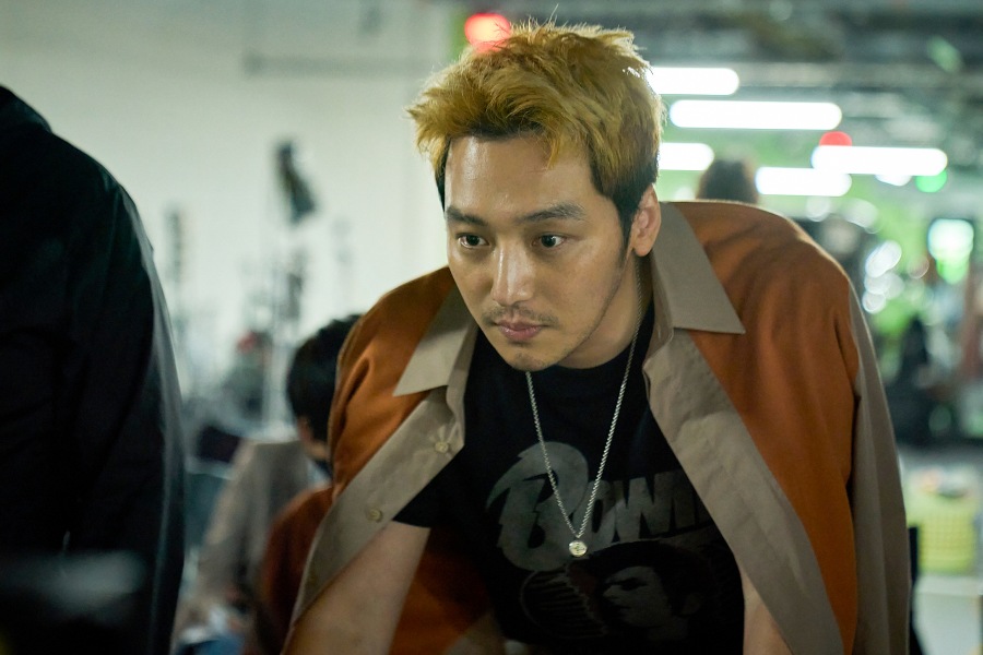 '�Ĺݴ�' �� ��ü���١����Ƽ�X������X�����, ���� �۷ι� ��Ʈ 4�� ���� �ɹ�