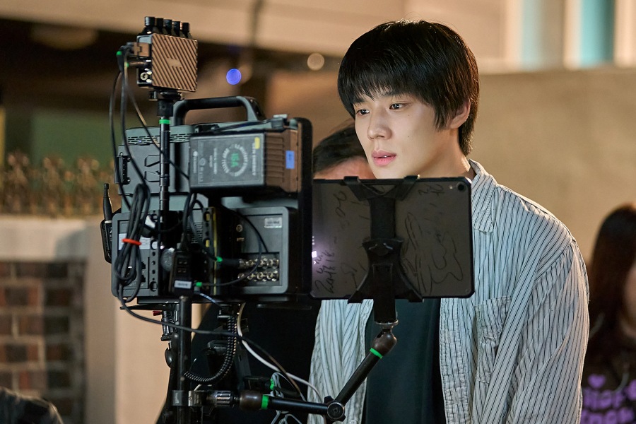 '�Ĺݴ�' �� ��ü���١����Ƽ�X������X�����, ���� �۷ι� ��Ʈ 4�� ���� �ɹ�