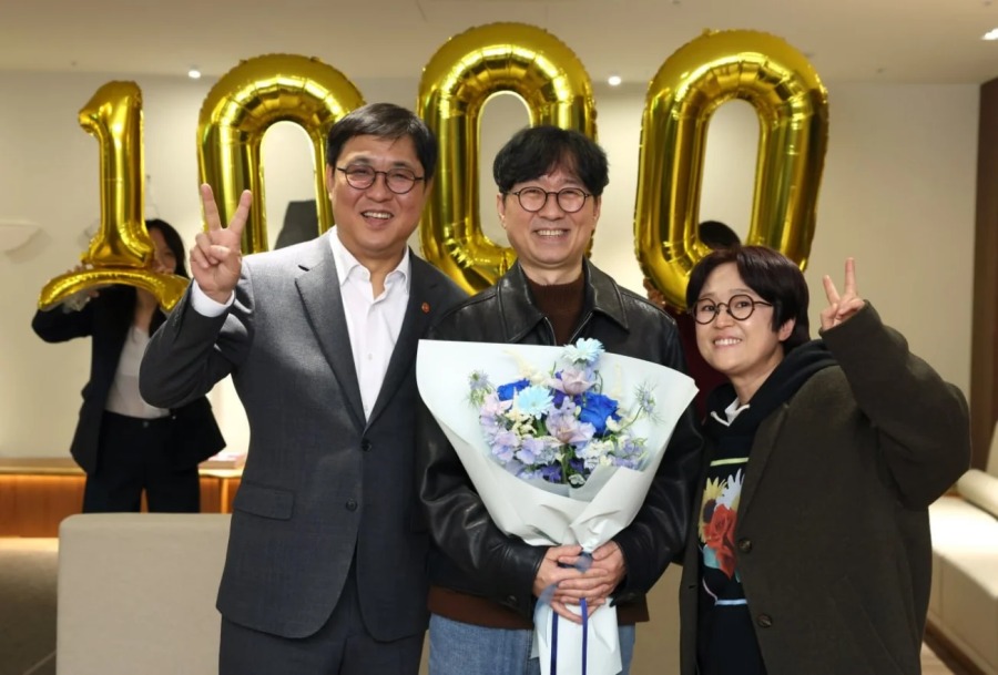 장항준 감독, '왕사남' 천만 