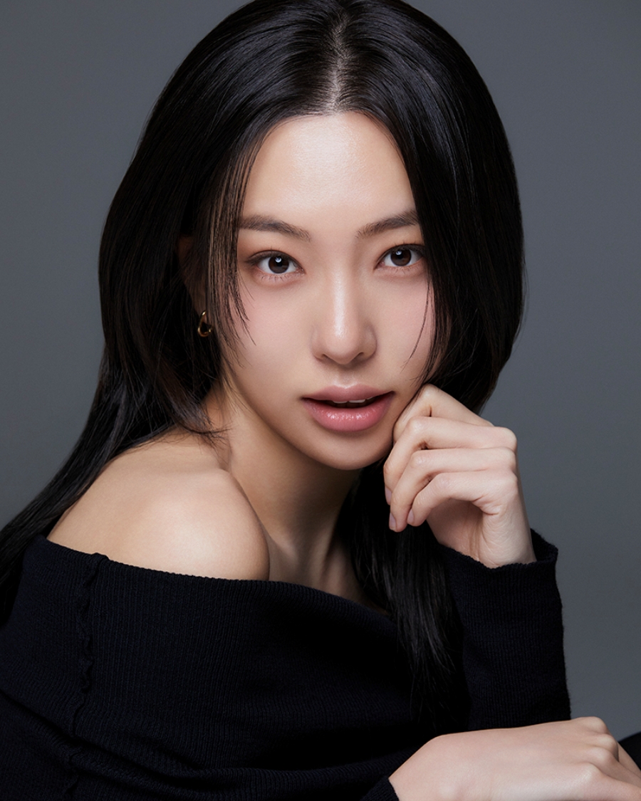 '황신혜 딸' 이진이, 큐브엔터와 전속계약 