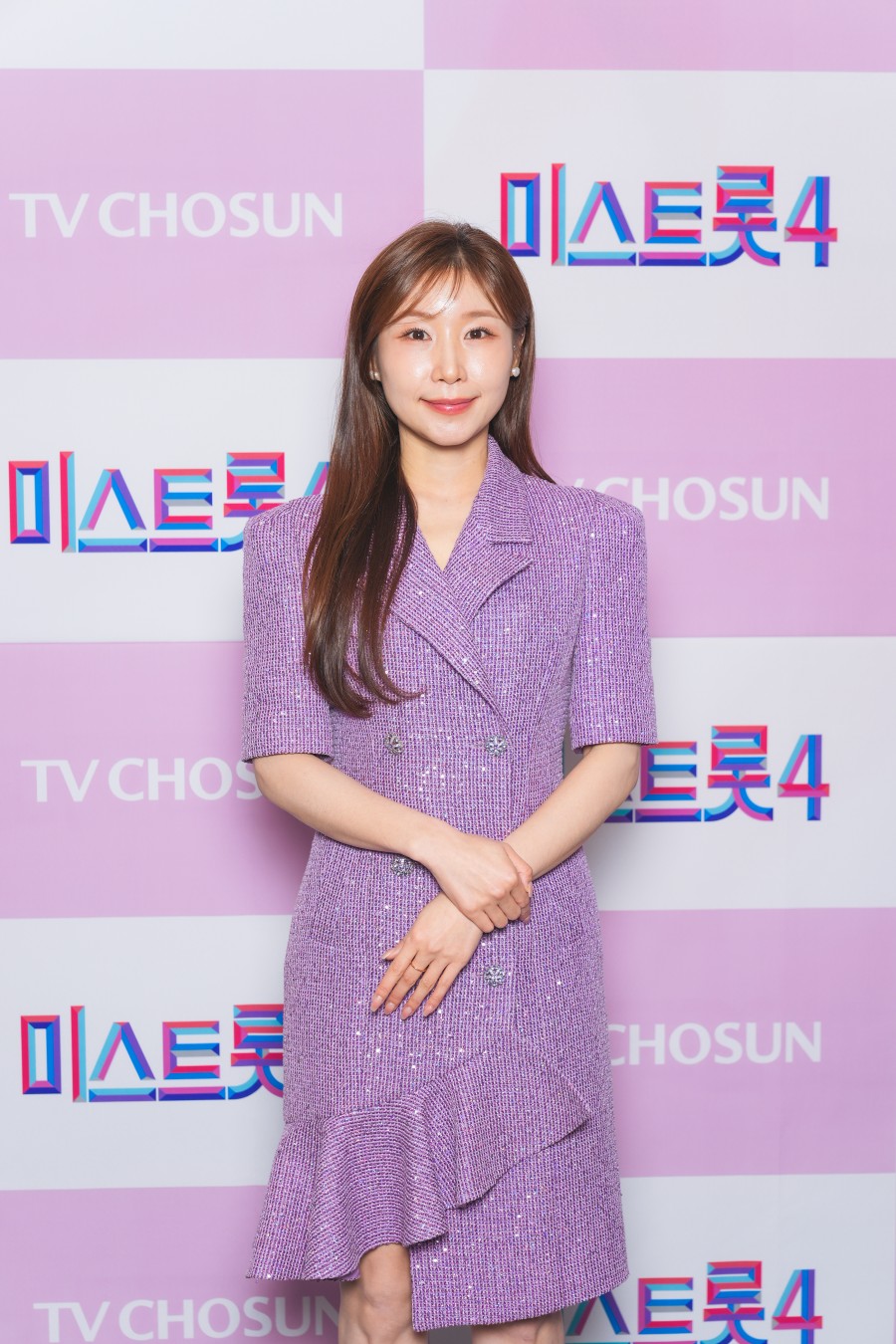 "'�̽�Ʈ��4'�� �λ� �޶���"����5 �� �̼ҳ�������ȭ, ��� ���� [����PICK]