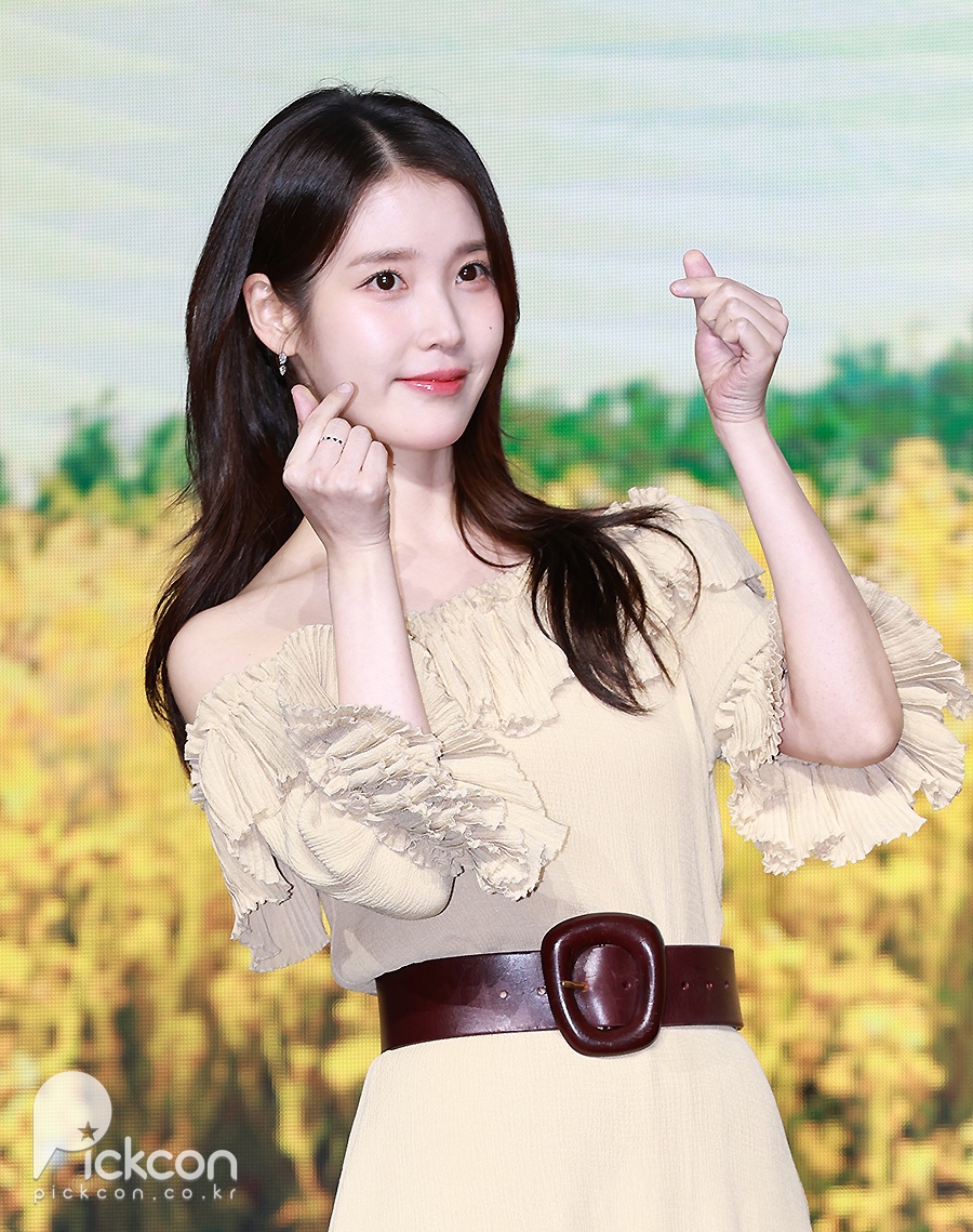 �����ϰ� ���� '������ģ'������, ȭ��Ʈ���� ���� ��� 1�� [��POLL]