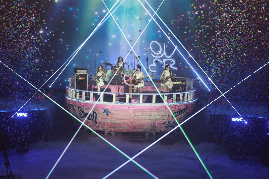 QWER, ù �������� ��ġ�� ���� ��ȯ��4�� 27�� �Ĺ� ����