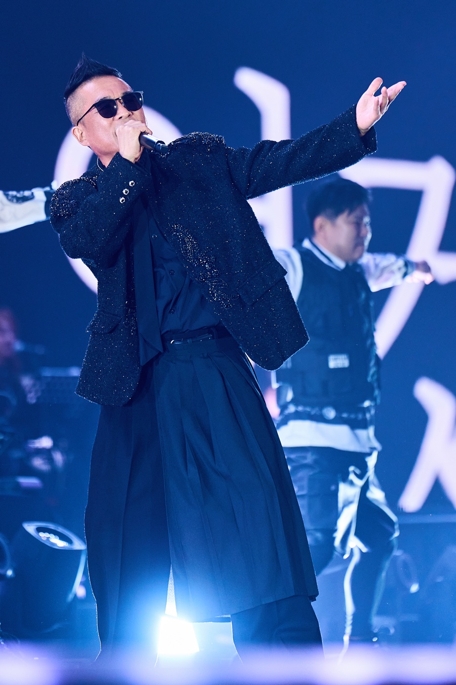 '성폭행 무혐의→6년 만의 복귀' 김건모, 전국투어 마침표 