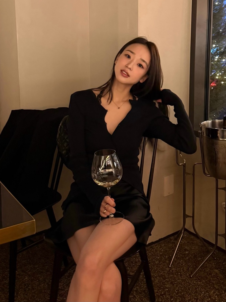 '72억 家' 손연재, '9살 연상' 남편 앞에서 이렇게 섹시 자태…각선美에 깜짝