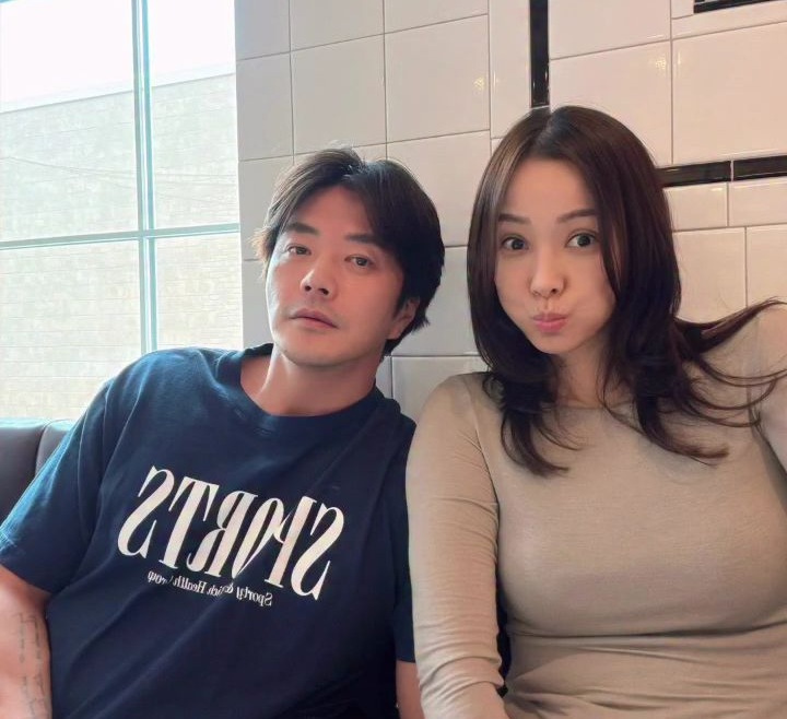 ���¿��� �ǻ��� �޴��� Ŀ�� ������ �����ߴ� / ���� : ���¿� �ν�Ÿ�׷�